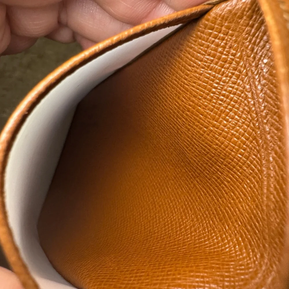 Louis Vuitton Card Holder - Picture 8 of 11